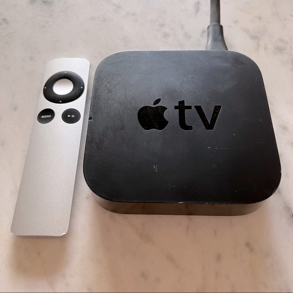Apple TV - 3rd Generation with Remote